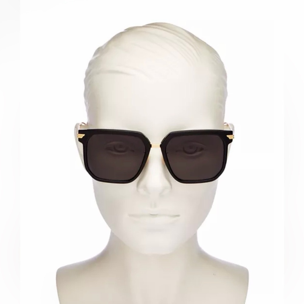 BOTTEGA VENETA• {BV1083SA} Square Sunglasses in black and gold • NWT